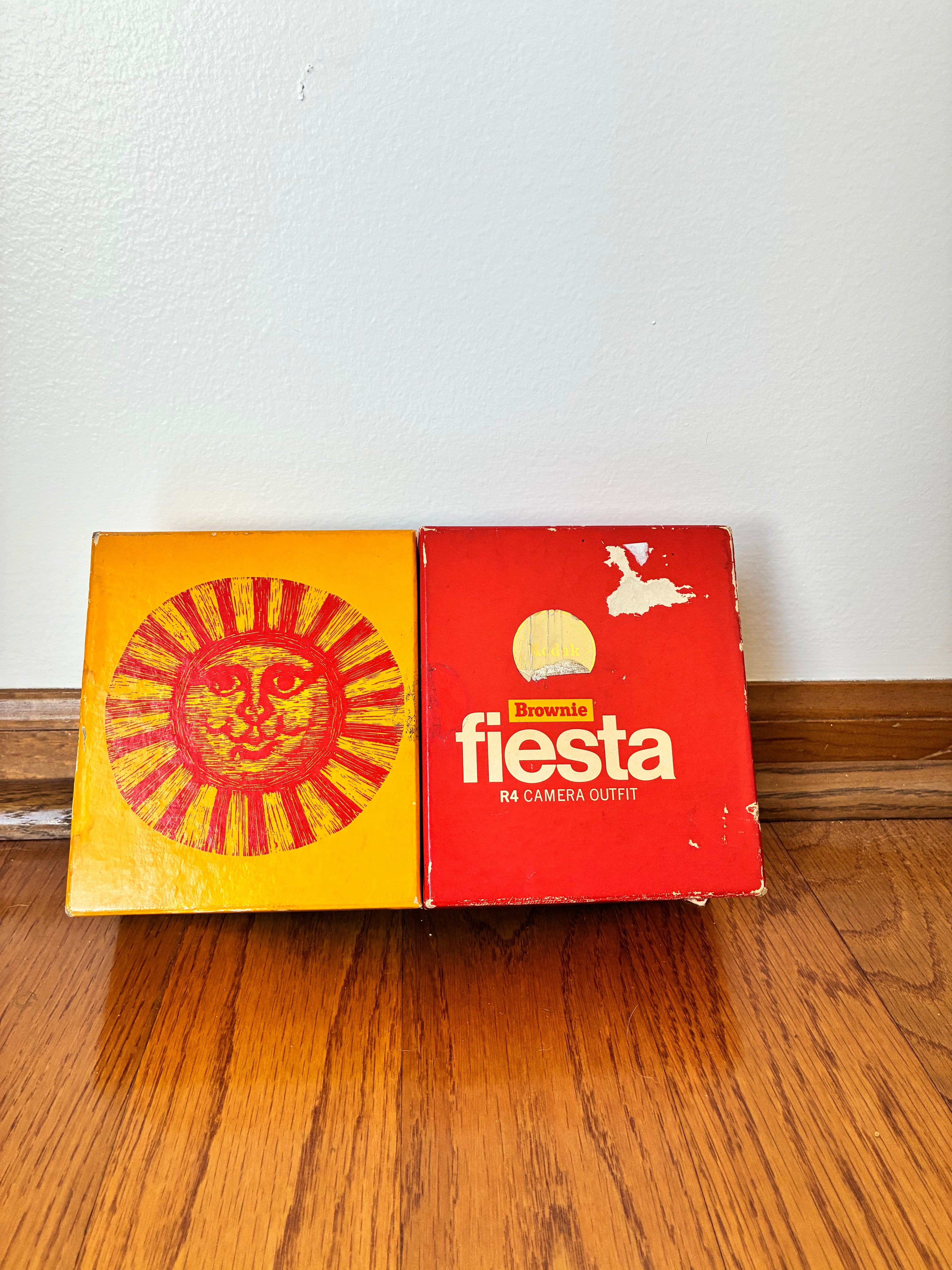 Kodak Brownie Fiesta R4 Camera