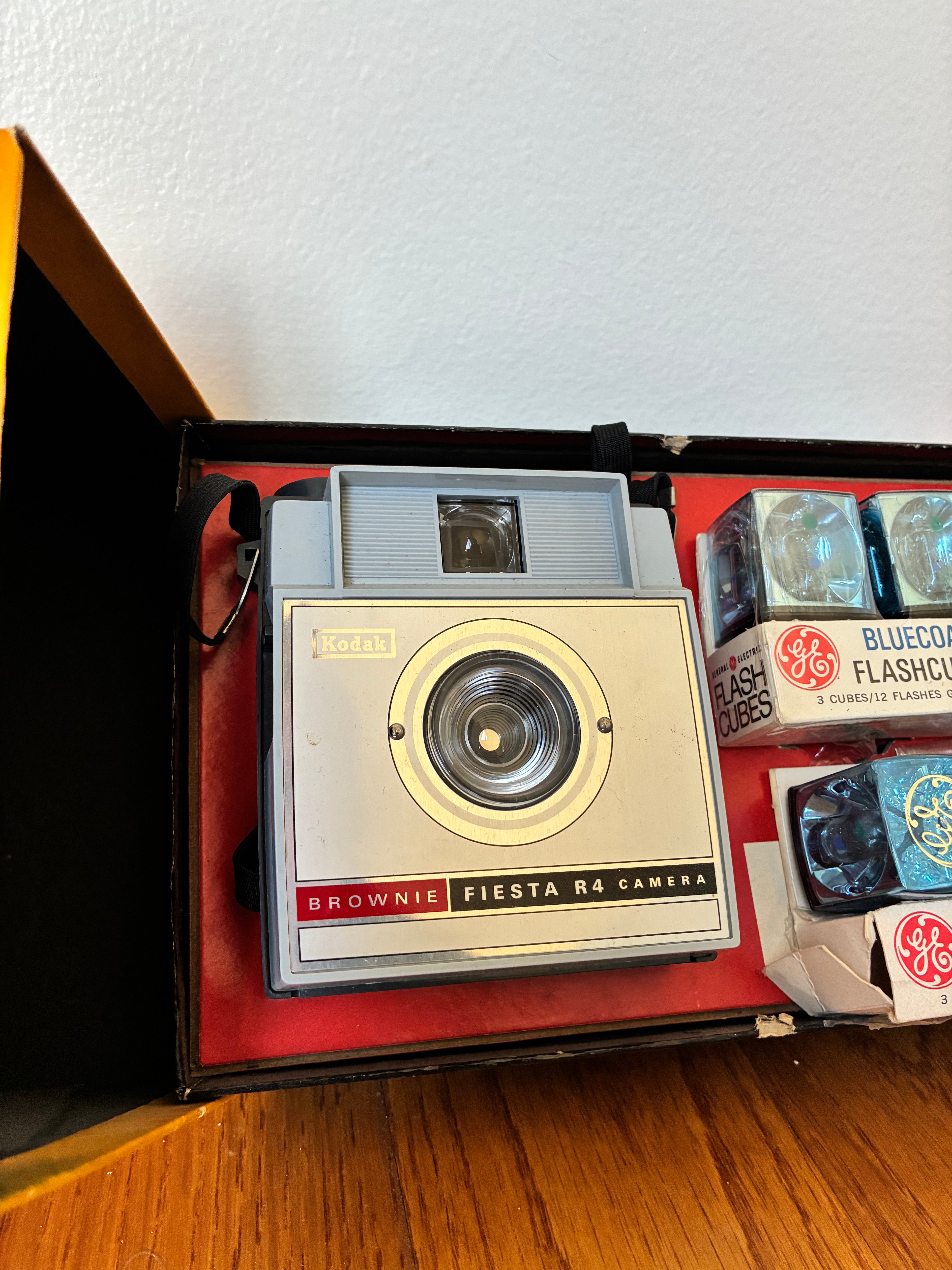 Kodak Brownie Fiesta R4 Camera