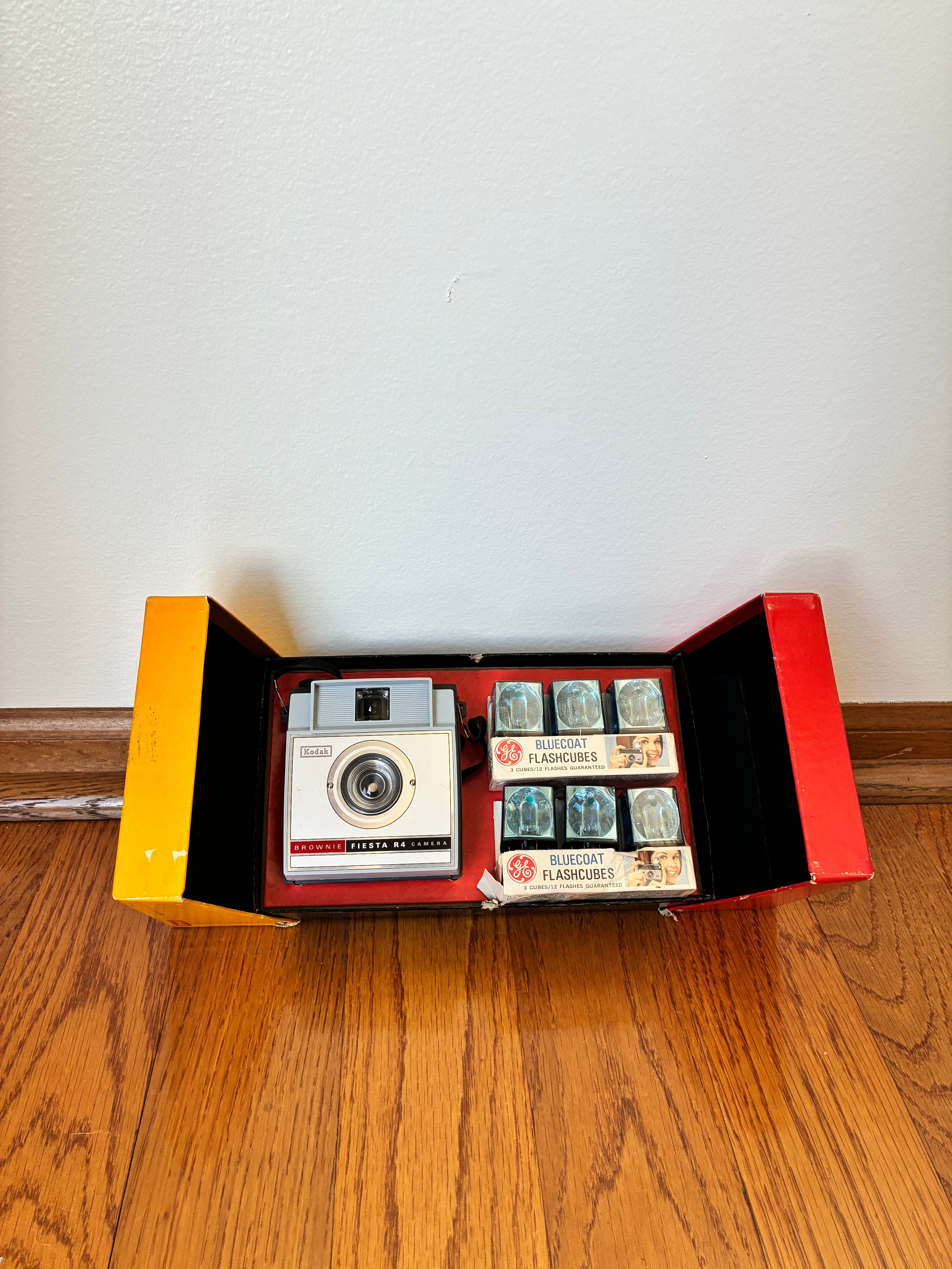 Kodak Brownie Fiesta R4 Camera