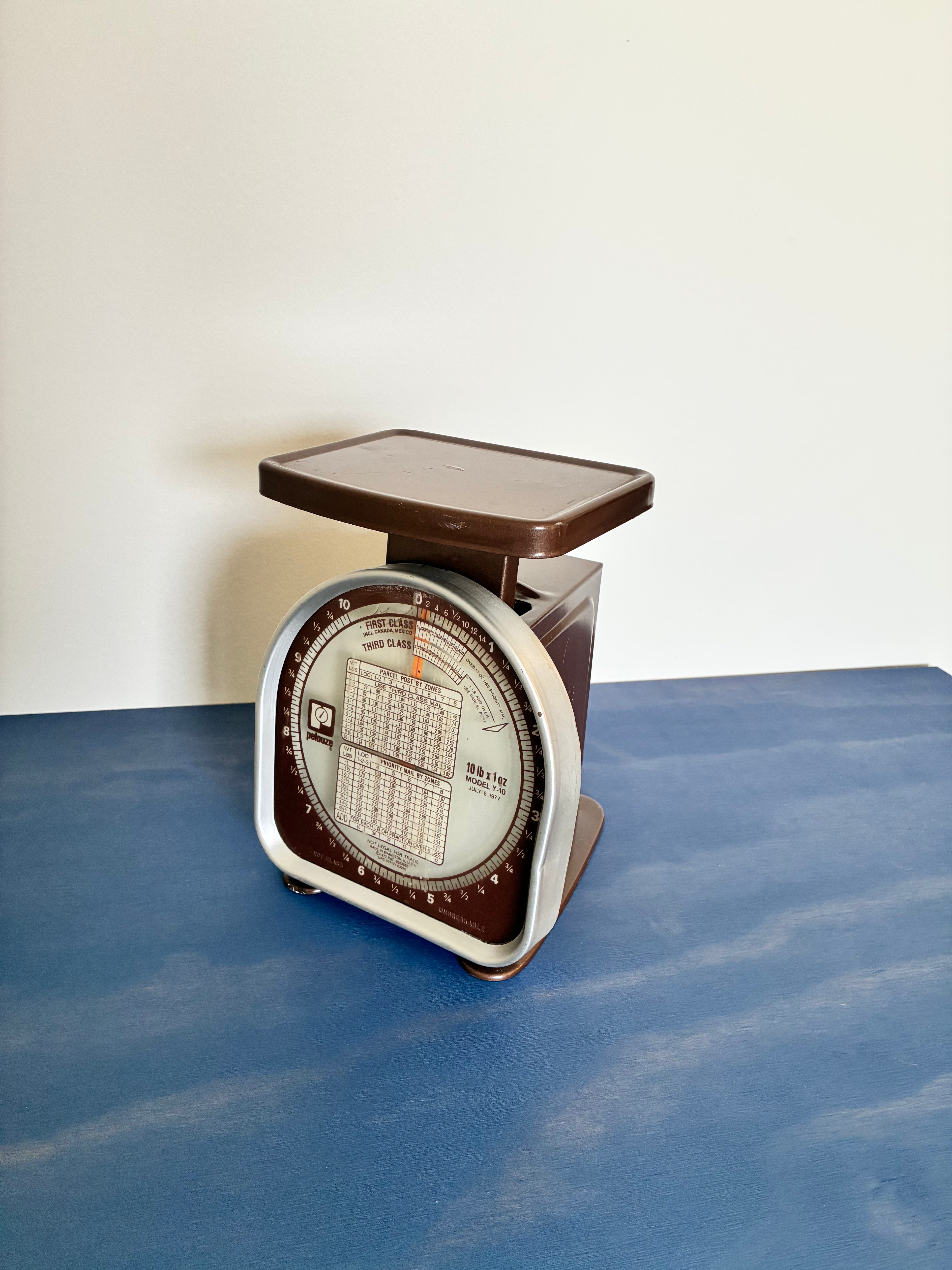 Postal Scale - Brown