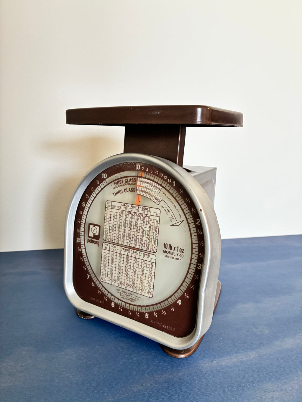 Postal Scale - Brown
