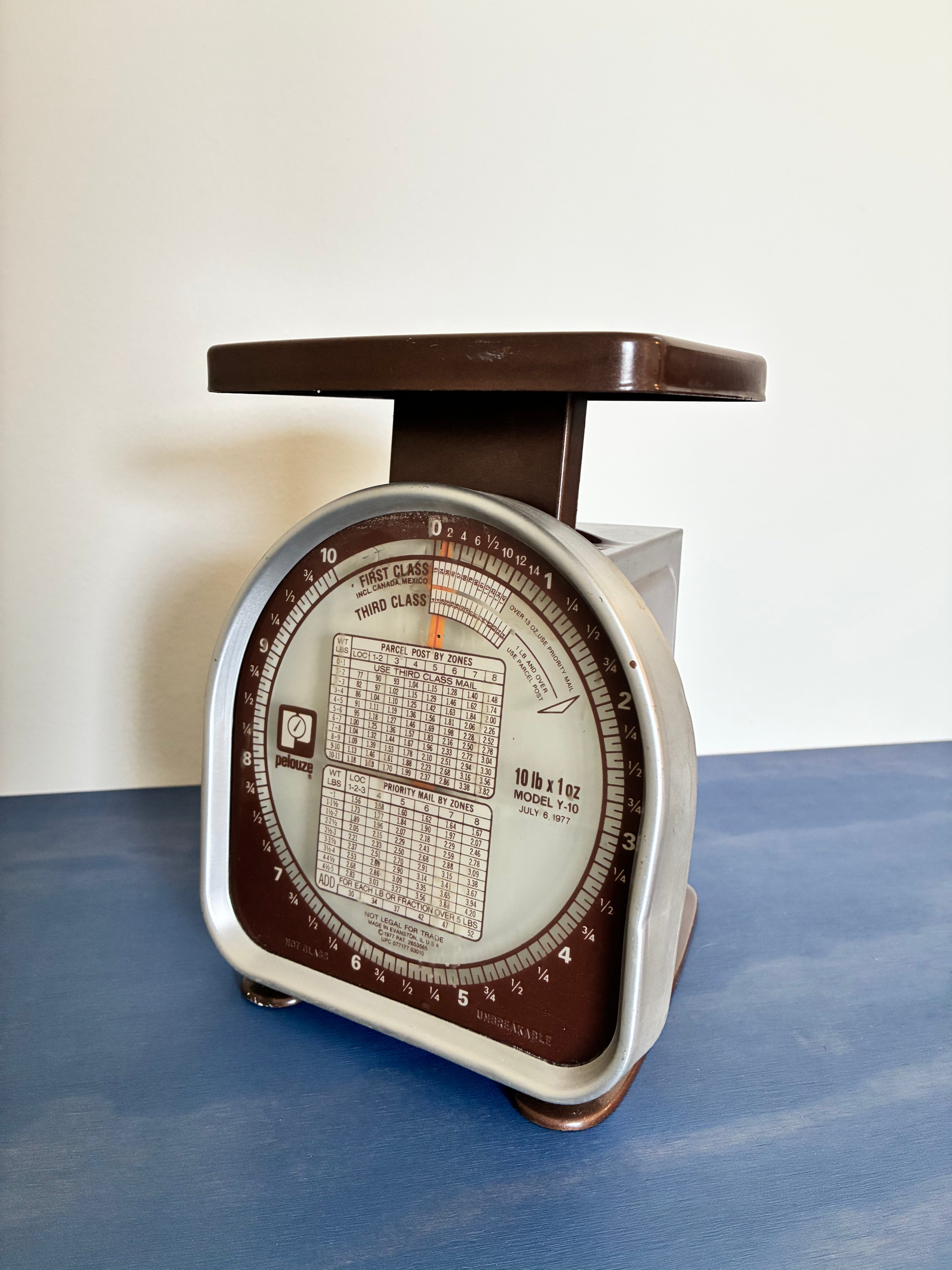 Postal Scale - Brown